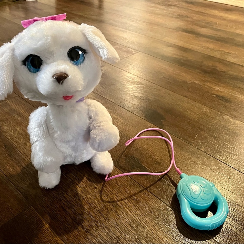 FurReal Friends Get Up & GoGo My Walkin’ Pup Pet